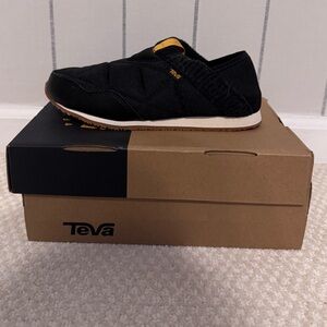 Teva Black and Yellow Casual Slip-Ons